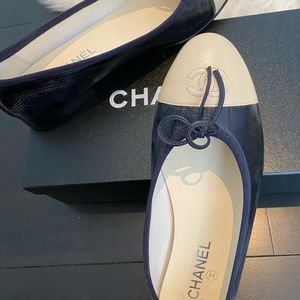 CHANEL Shoes - Chanel beige/black with navy trim flat 39.5 CHANEL Shoes - Chanel beige/black with navy trim flat 39.5